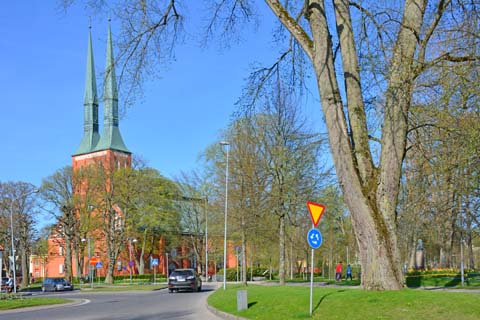 Domkyrkan Växjö und Linnéparken